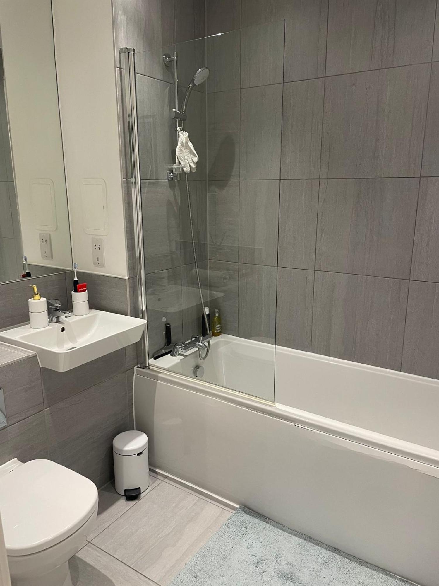 Malixa Uk Apartment Croydon Luaran gambar