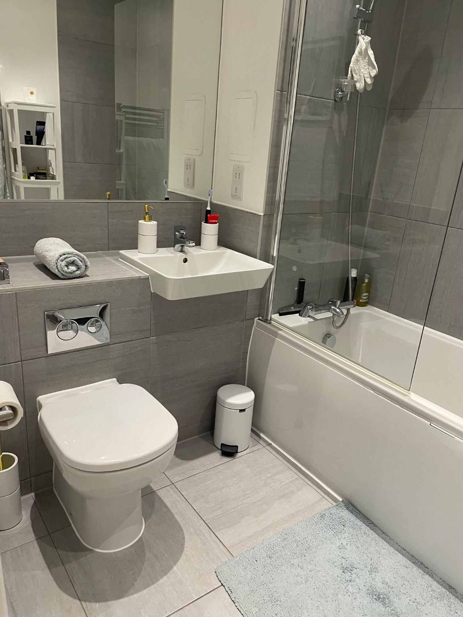 Malixa Uk Apartment Croydon Luaran gambar